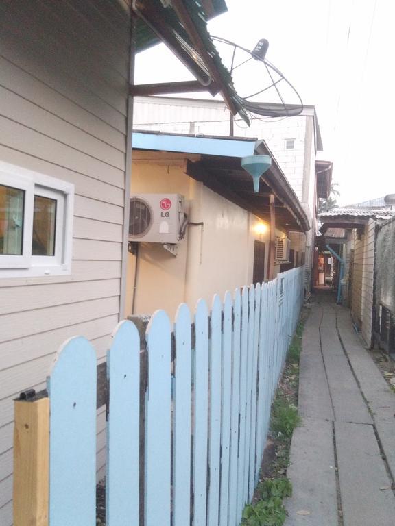 Patchaya Guesthouse Ампхава Экстерьер фото